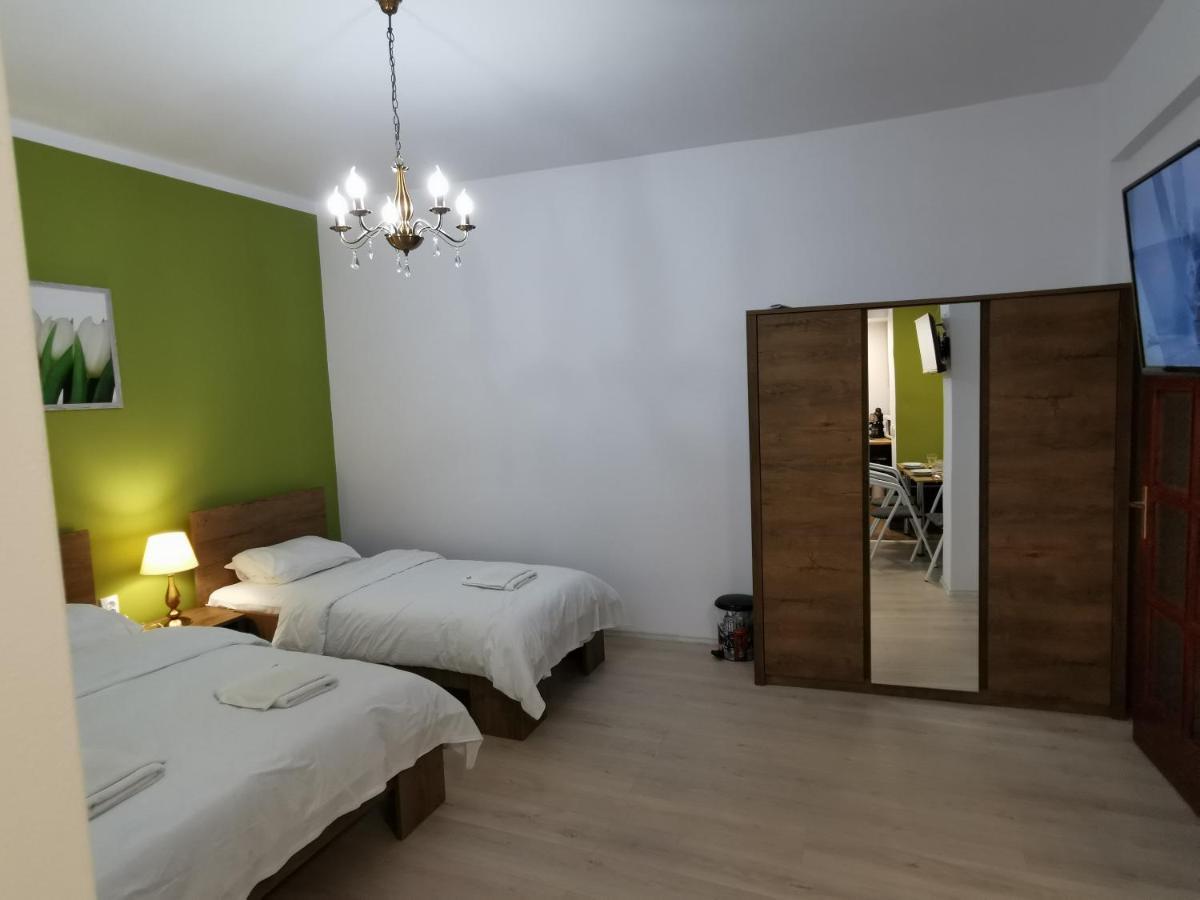 Ambient Deluxe Apartman Jula Exterior foto
