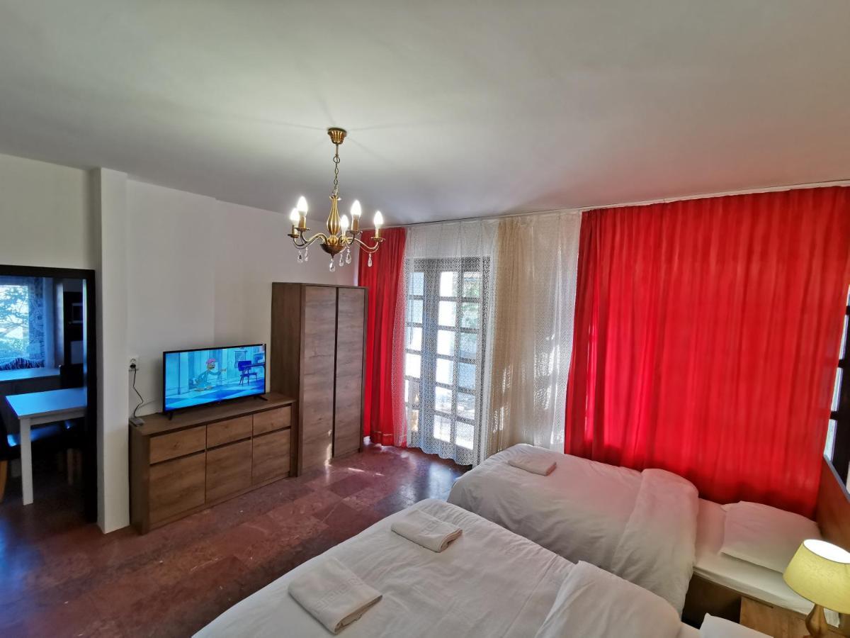 Ambient Deluxe Apartman Jula Exterior foto