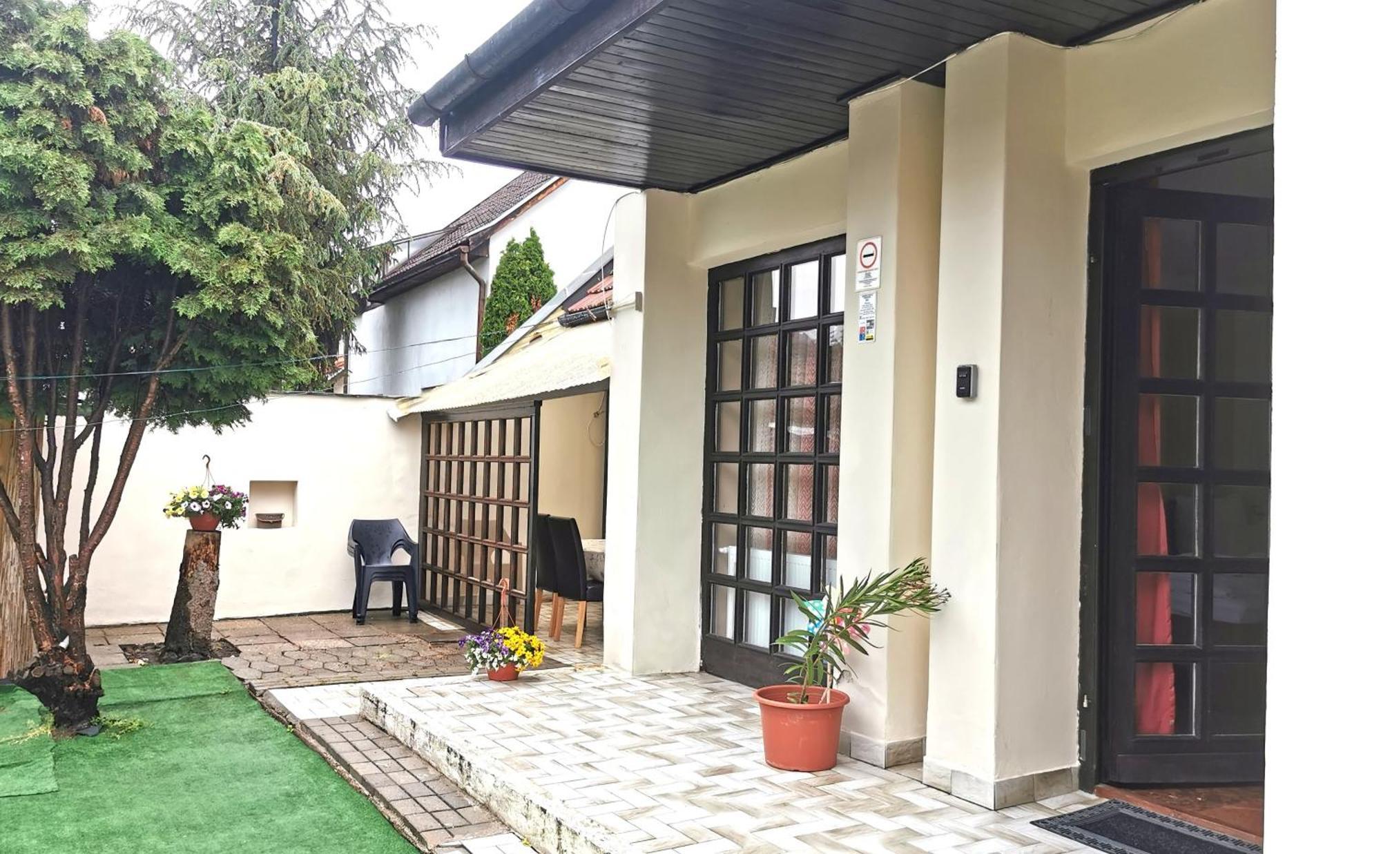 Ambient Deluxe Apartman Jula Exterior foto