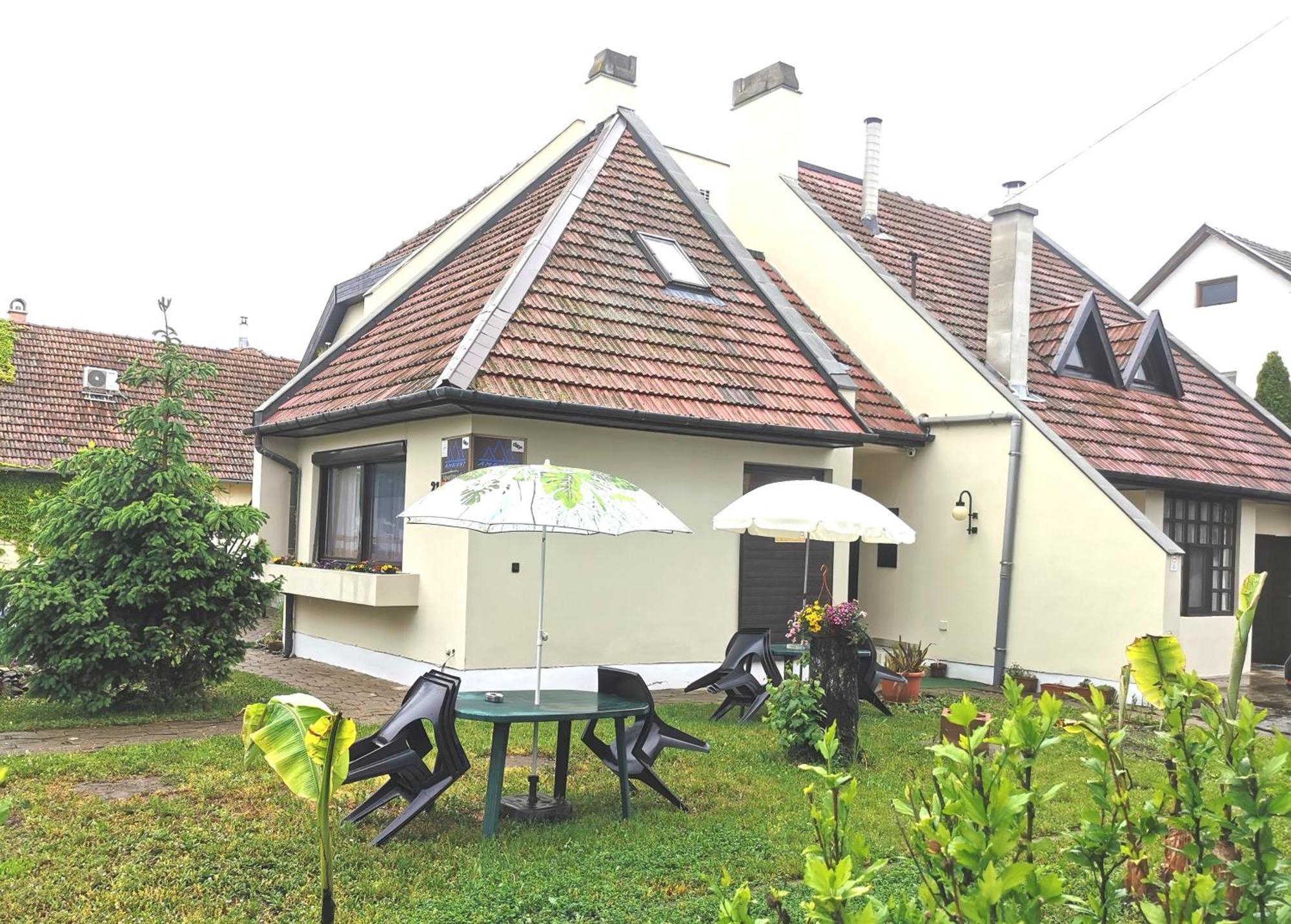 Ambient Deluxe Apartman Jula Exterior foto